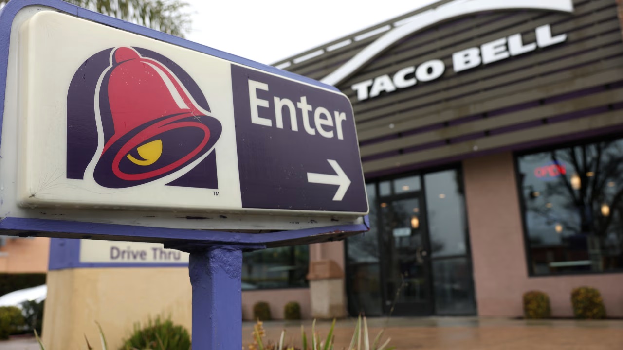 IA do Taco Bell vira alvo de trolls e confusões nos drive-thrus dos EUA