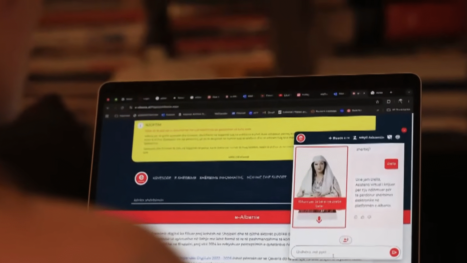 Albânia nomeia robô de IA como ministra