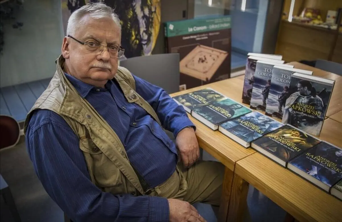 Andrzej Sapkowski, criador de The Witcher, recebe Medalha de Ouro do governo pela sua contribuição na arte