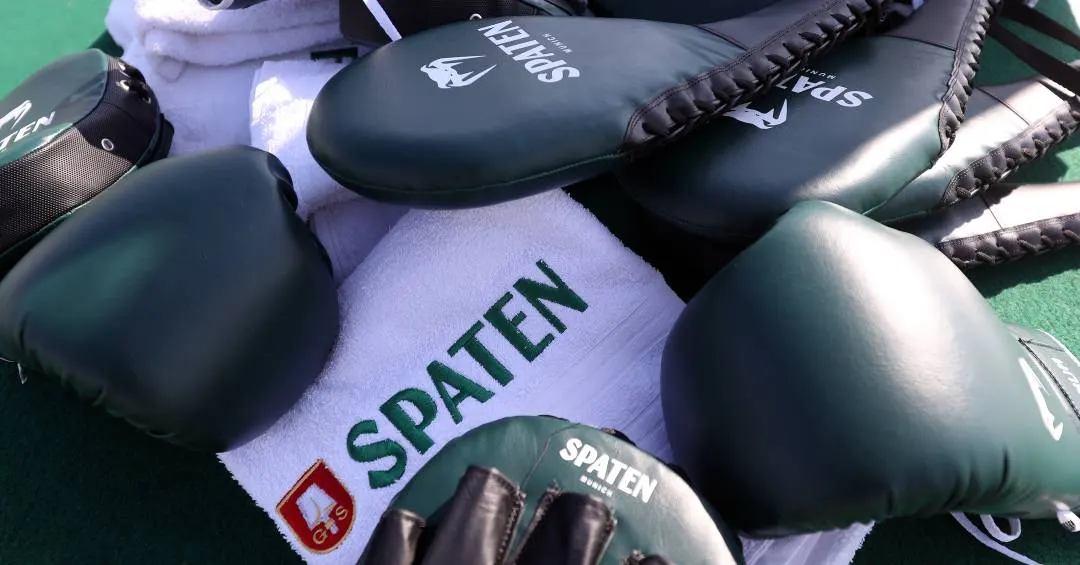 Como era o mundo do boxe há 30 anos?