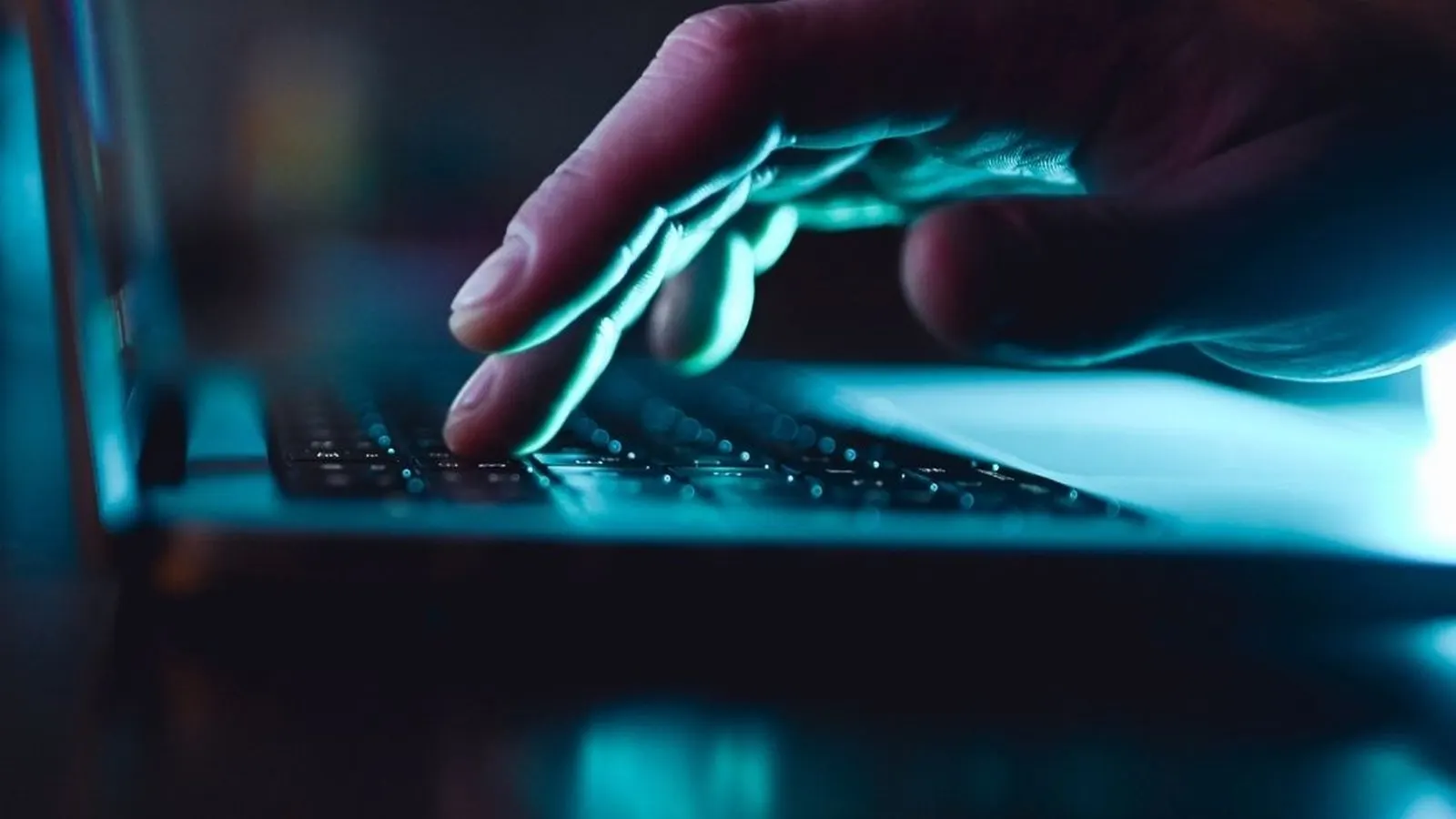 Dona de Airbnb recebe conta de luz de R$ 8 mil após hóspede minerar criptomoedas