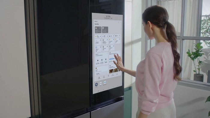 Samsung vai exibir anúncios na tela das geladeiras