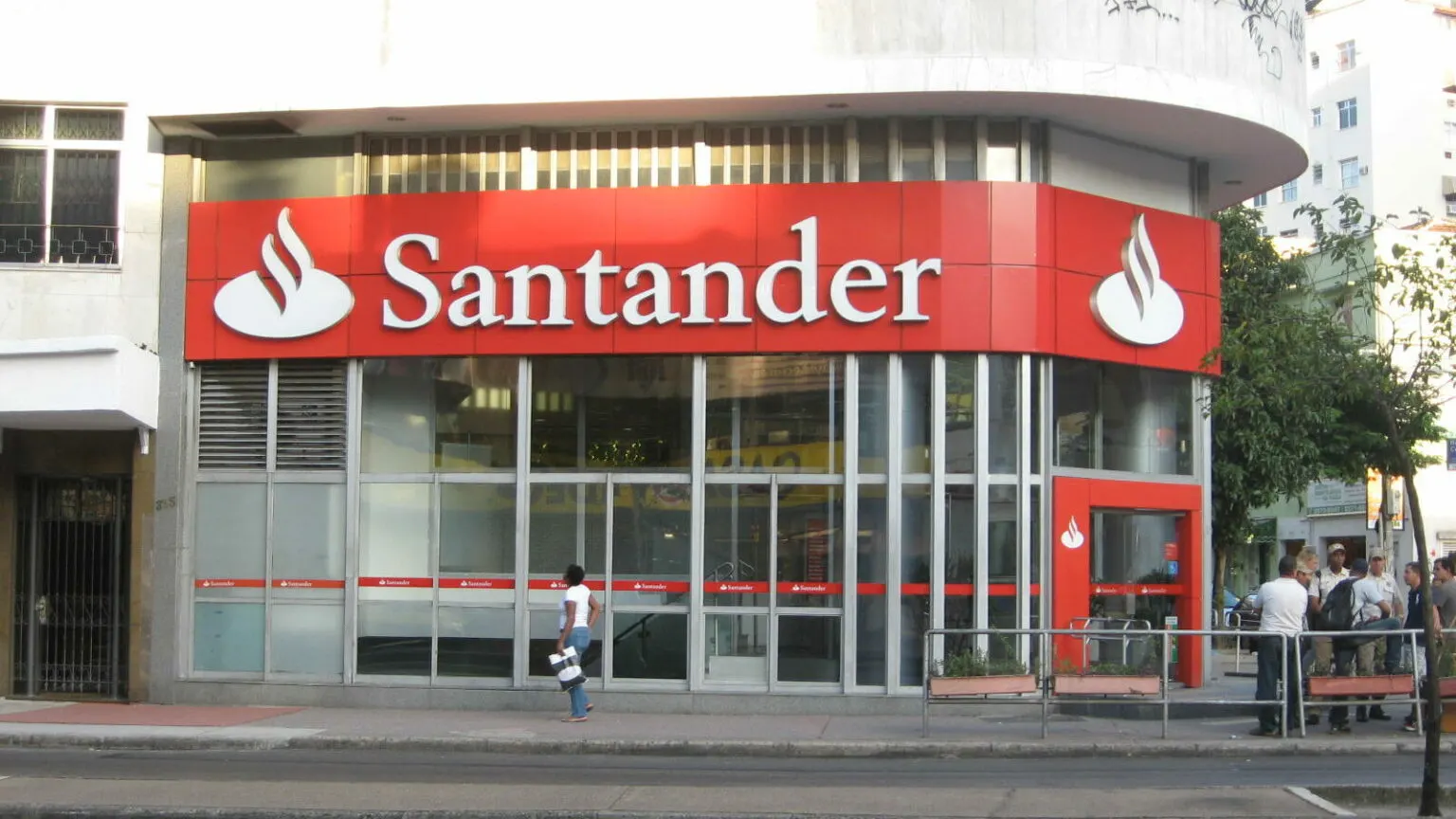 Santander caiu? App do banco tem erro e fica fora do ar nesta sexta (5)
