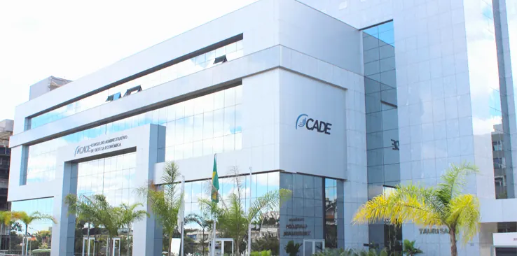 Cade decide: Vivo e Tim podem expandir acordo sobre rede de telefonia