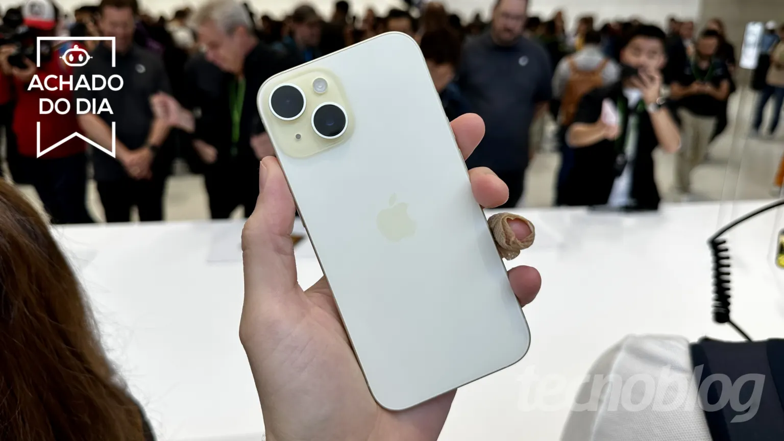 iPhone 15 (256 GB) tem menor preço que já vimos no 10.10 do Mercado Livre