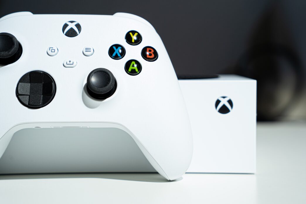 Xbox: Grounded 2 e mais 6 jogos ficam grátis no fim de semana