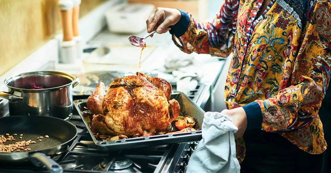 Intoxicação alimentar no Natal e como evitá-la – por uma microbiologista