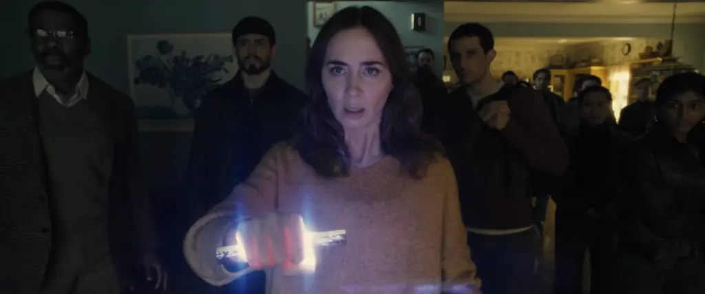 Dia D ganha trailer oficial e marca retorno de Spielberg aos extraterrestres