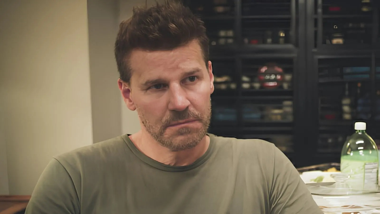Arquivo Confidencial: David Boreanaz surge em primeira imagem de reboot; Veja