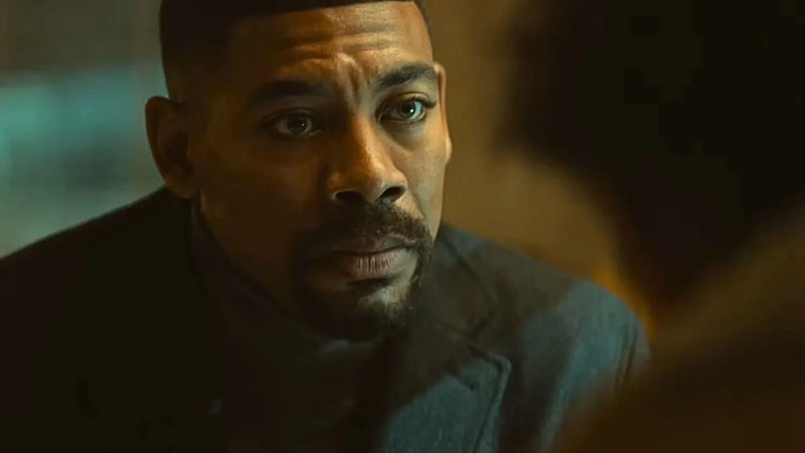 Lanternas: Com John Stewart em ação, série ganha trailer de meio de temporada